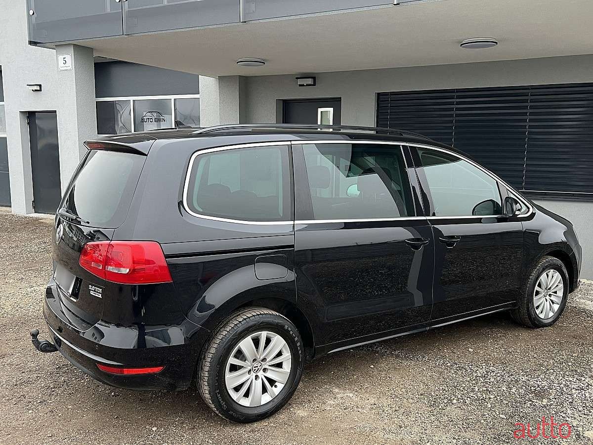 2014' Volkswagen Sharan photo #5