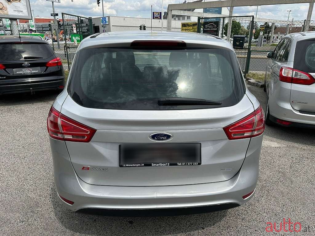 2015' Ford B-MAX photo #5