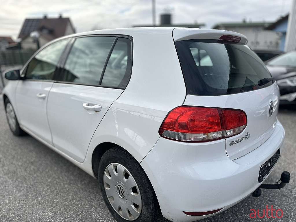 2012' Volkswagen Golf photo #4