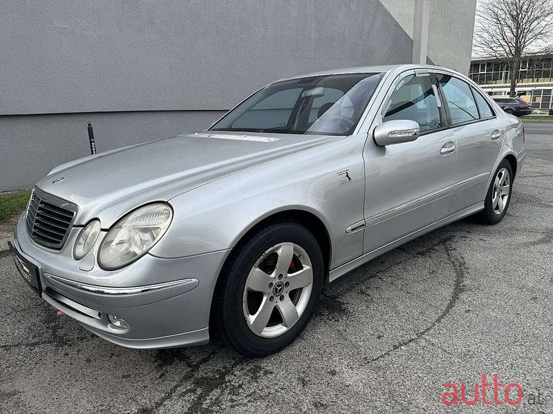 2002' Mercedes-Benz E-Klasse photo #2