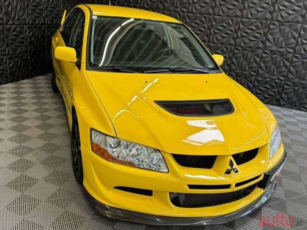 2004' Mitsubishi Lancer photo #3