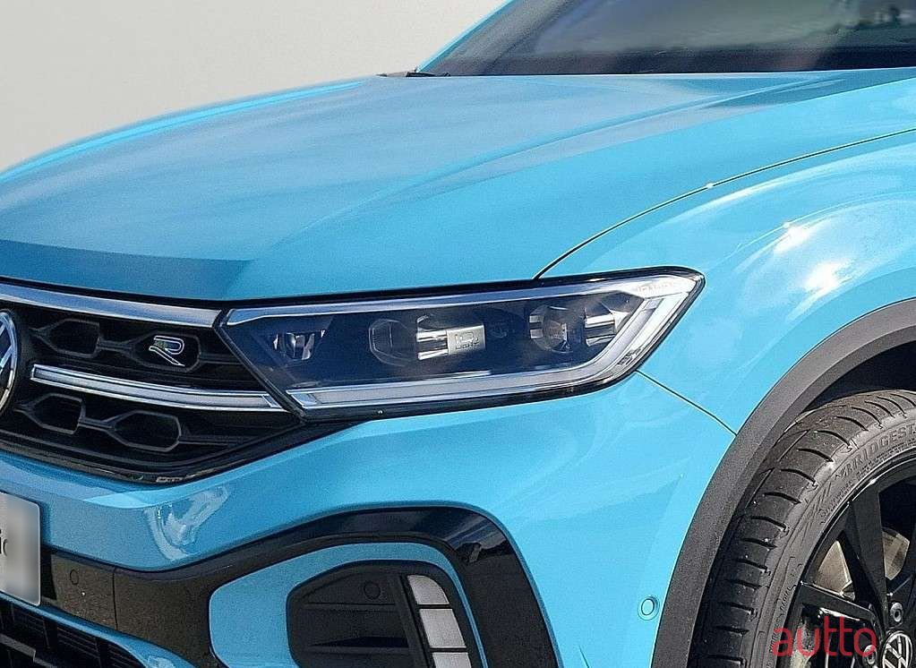 2022' Volkswagen T-Roc photo #5