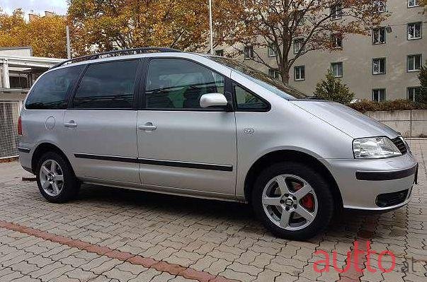 2005' SEAT Alhambra photo #1