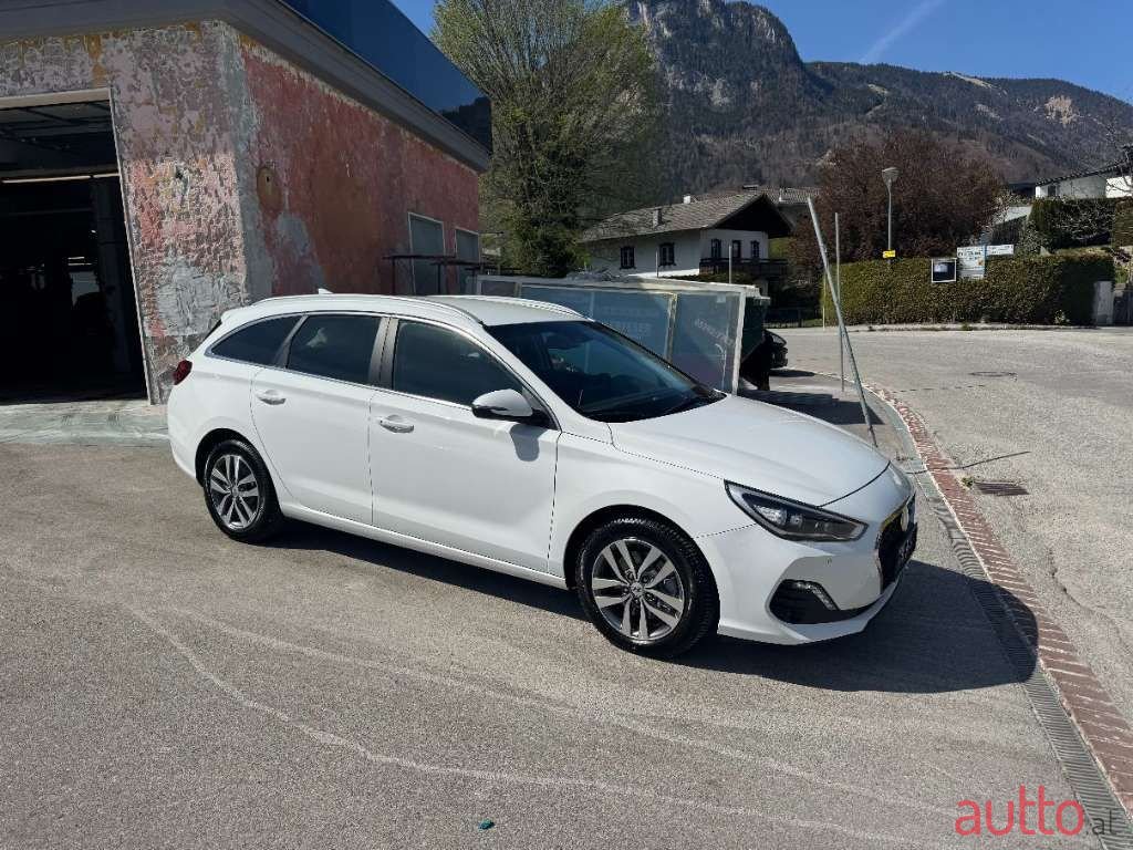 2019' Hyundai i30 photo #6