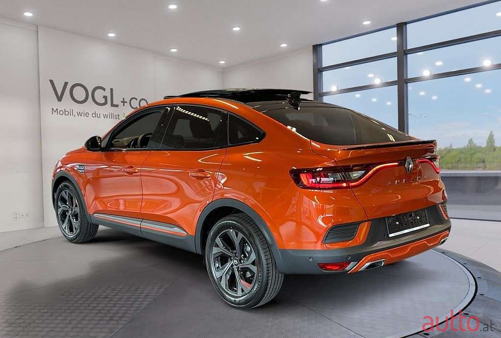 2022' Renault Arkana photo #3