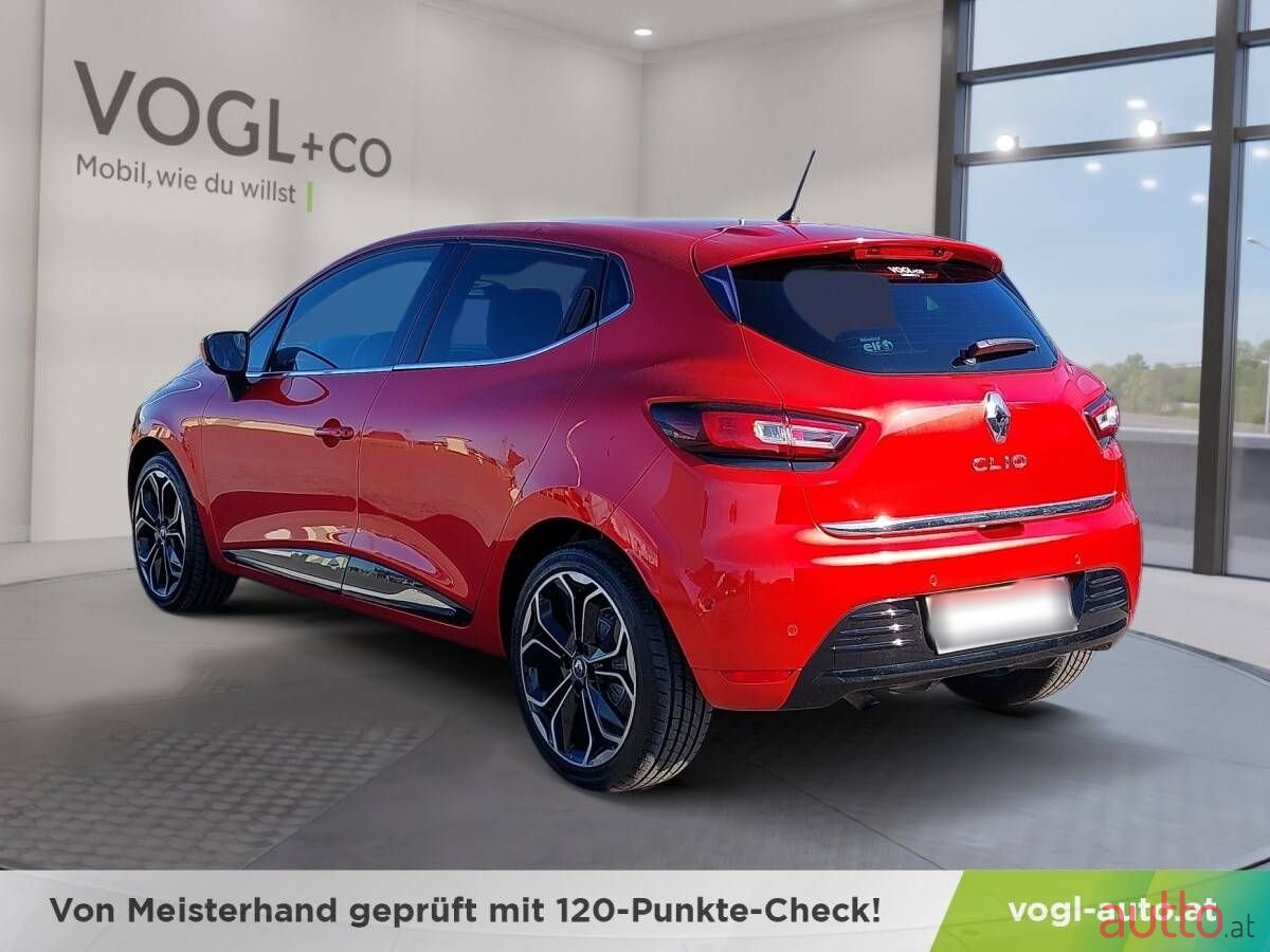 2019' Renault Clio photo #3
