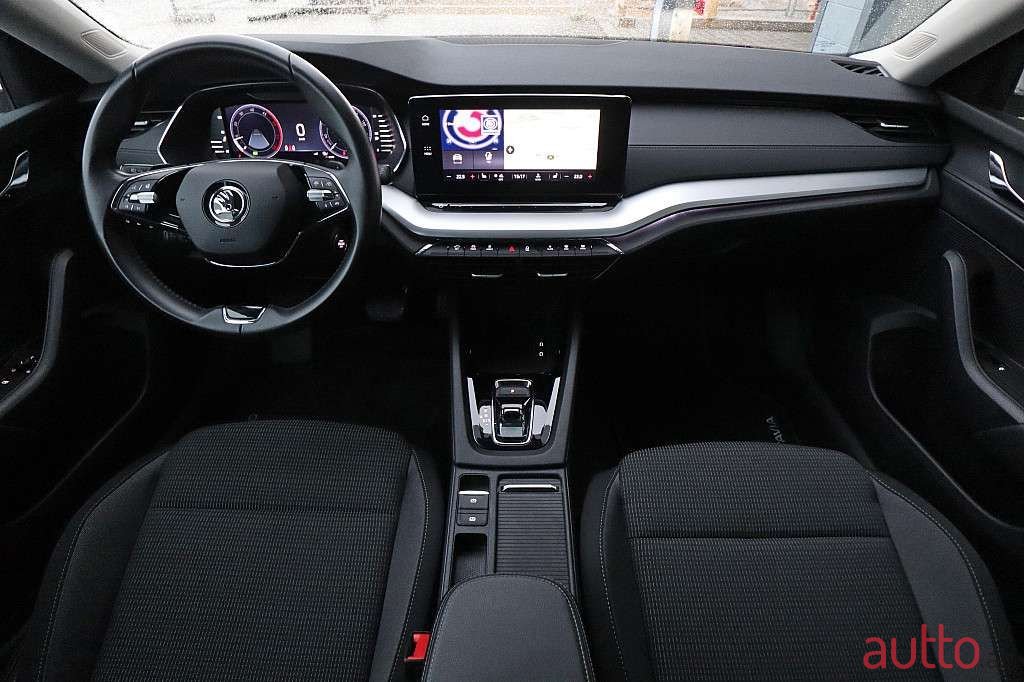 2020' Skoda Octavia photo #5