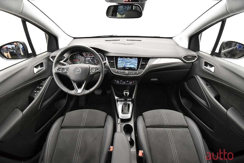 2021' Opel Crossland photo #6