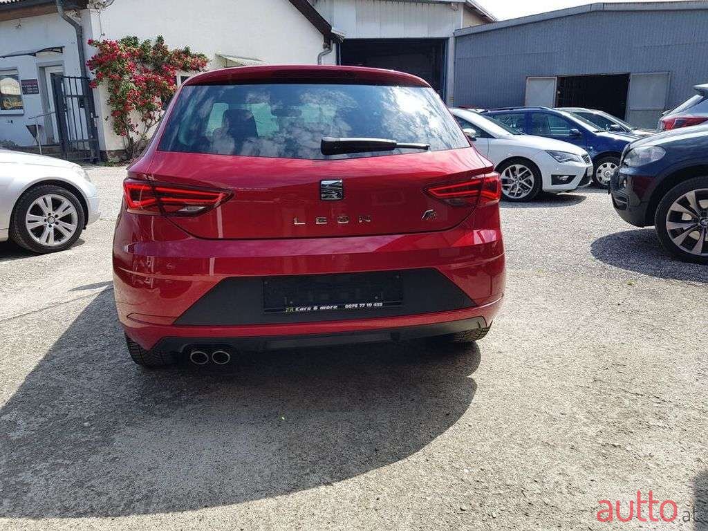 2017' SEAT Leon photo #5