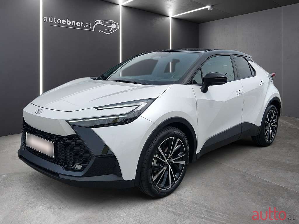 2024' Toyota C-HR photo #1
