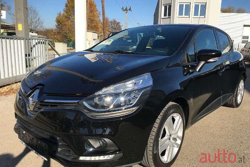2017' Renault Clio photo #1