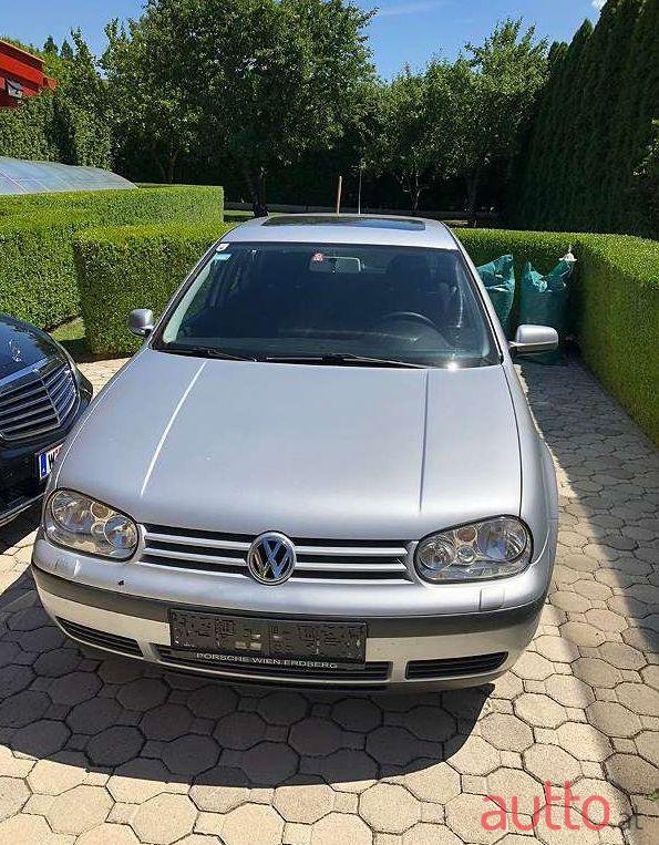 2000' Volkswagen Golf photo #1