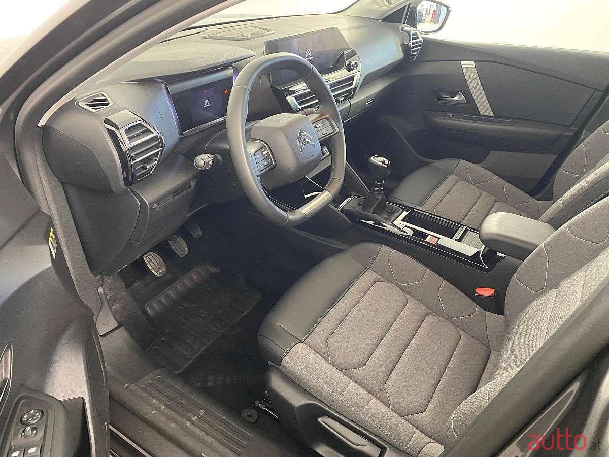 2024' Citroen C4 photo #3