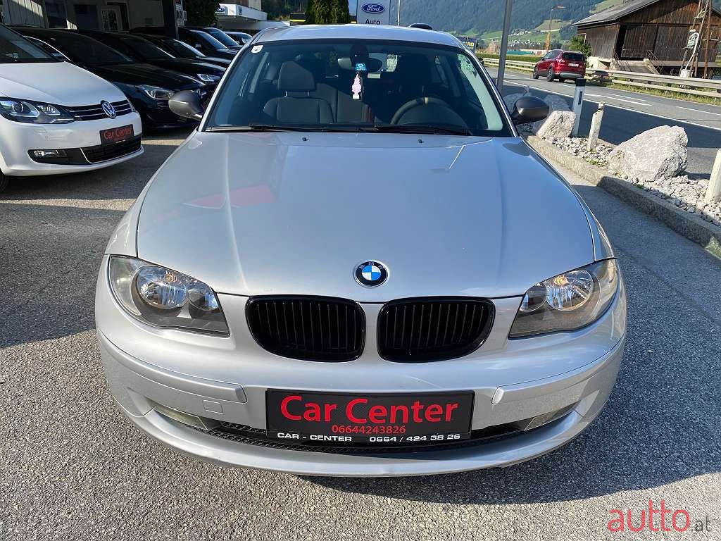 2009' BMW 1Er-Reihe photo #2