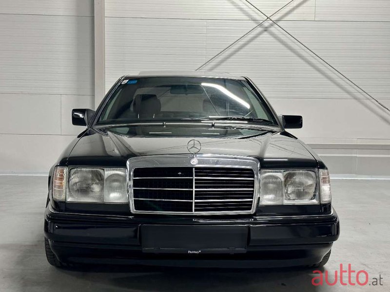 1993' Mercedes-Benz E-Klasse photo #6