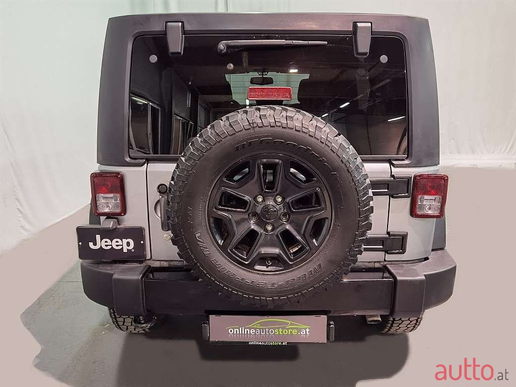 2016' Jeep Wrangler photo #4