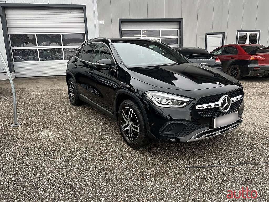 2022' Mercedes-Benz Gla-Klasse photo #2