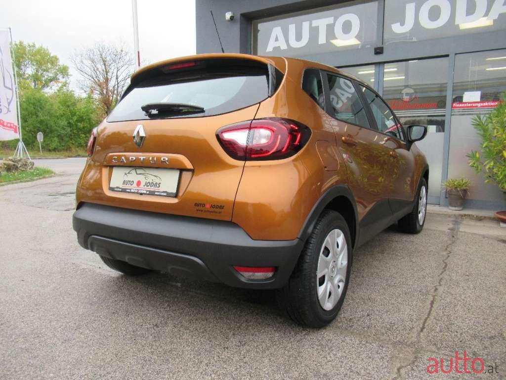 2018' Renault Captur photo #5