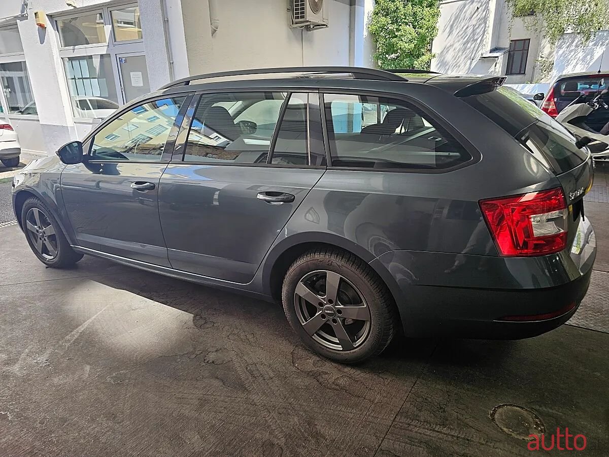2017' Skoda Octavia photo #5