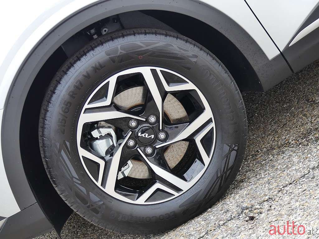 2022' Kia Sportage photo #5