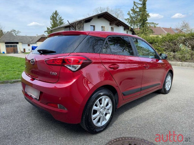 2016' Hyundai i20 photo #6