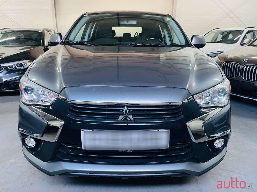 2016' Mitsubishi ASX photo #5