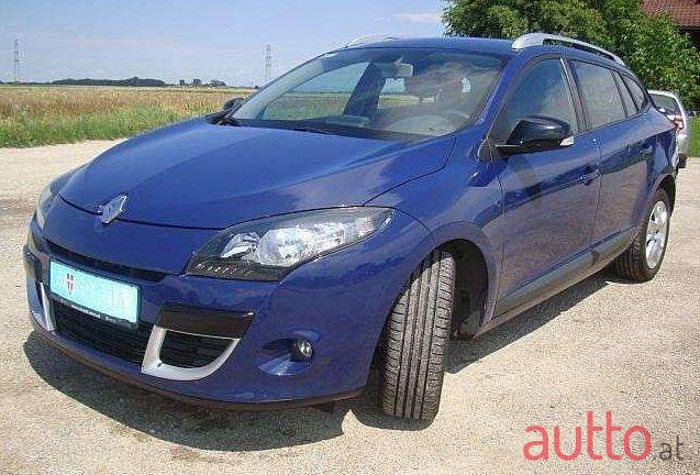 2012' Renault Megane photo #1