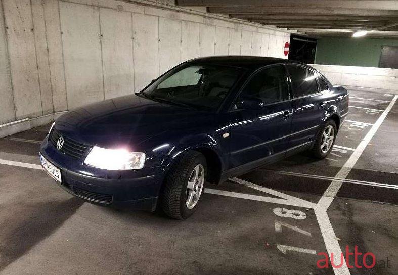 1999' Volkswagen Passat photo #1