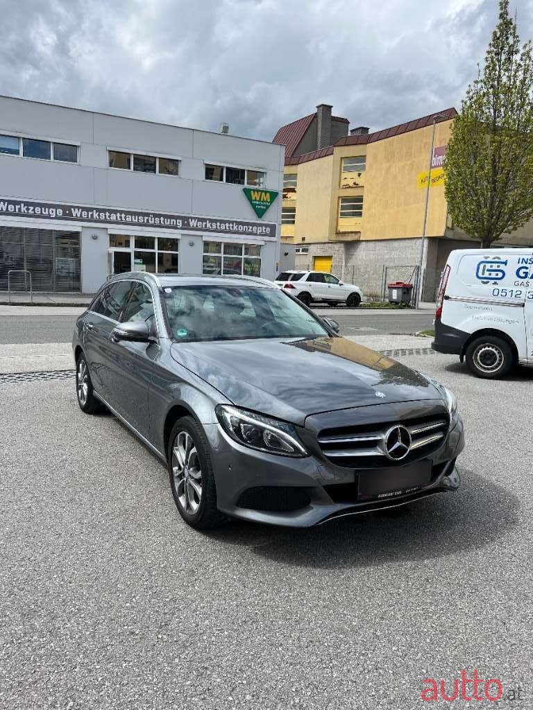 2016' Mercedes-Benz C-Klasse photo #2