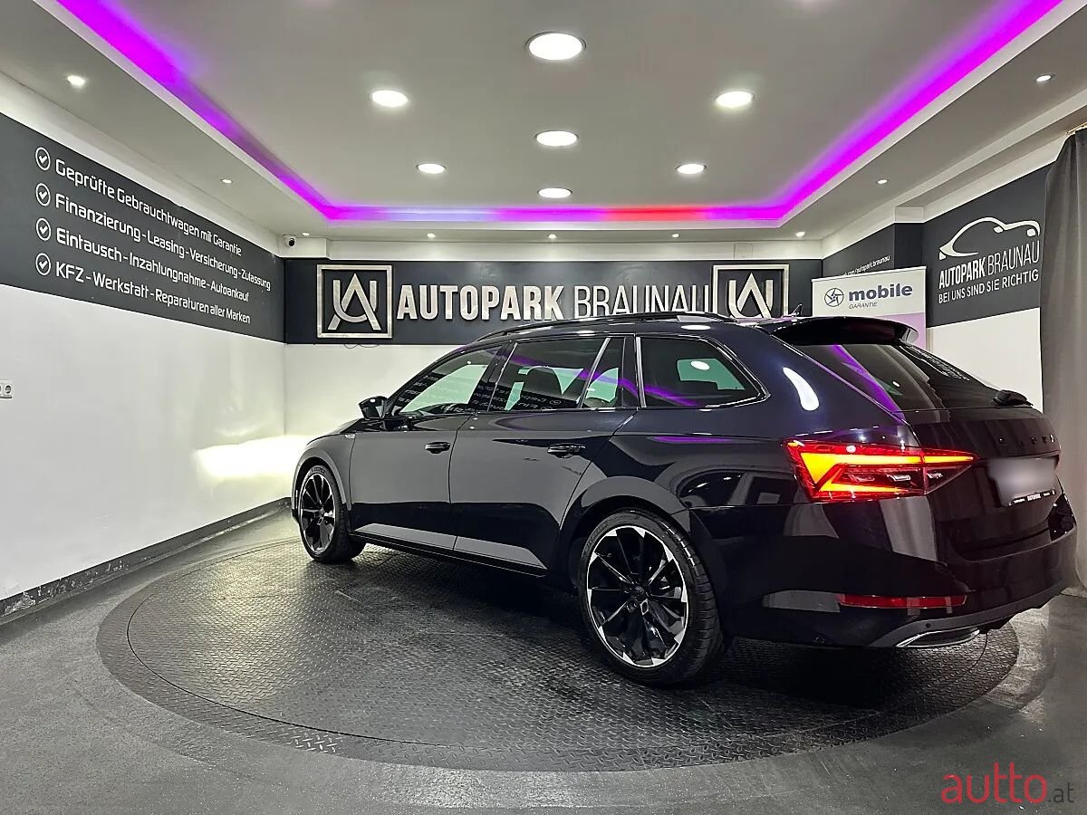 2020' Skoda Superb photo #4
