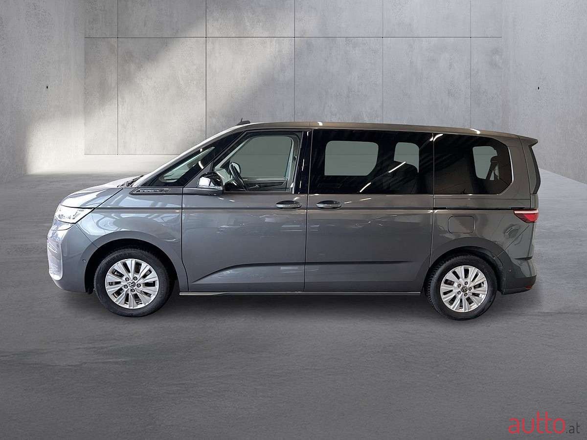2021' Volkswagen Multivan photo #2