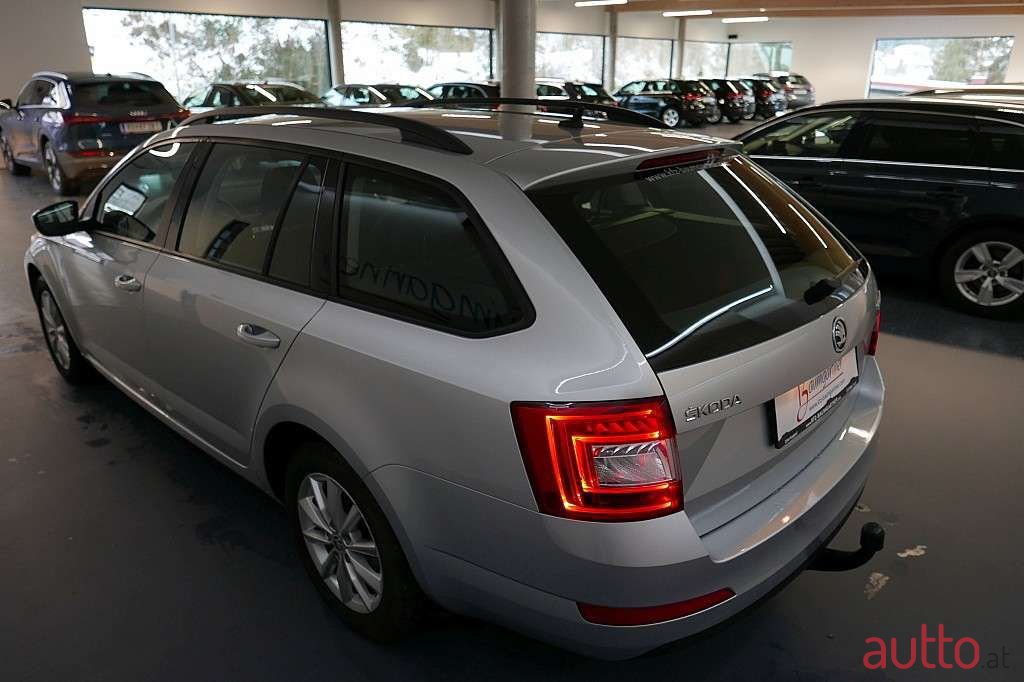 2016' Skoda Octavia photo #5