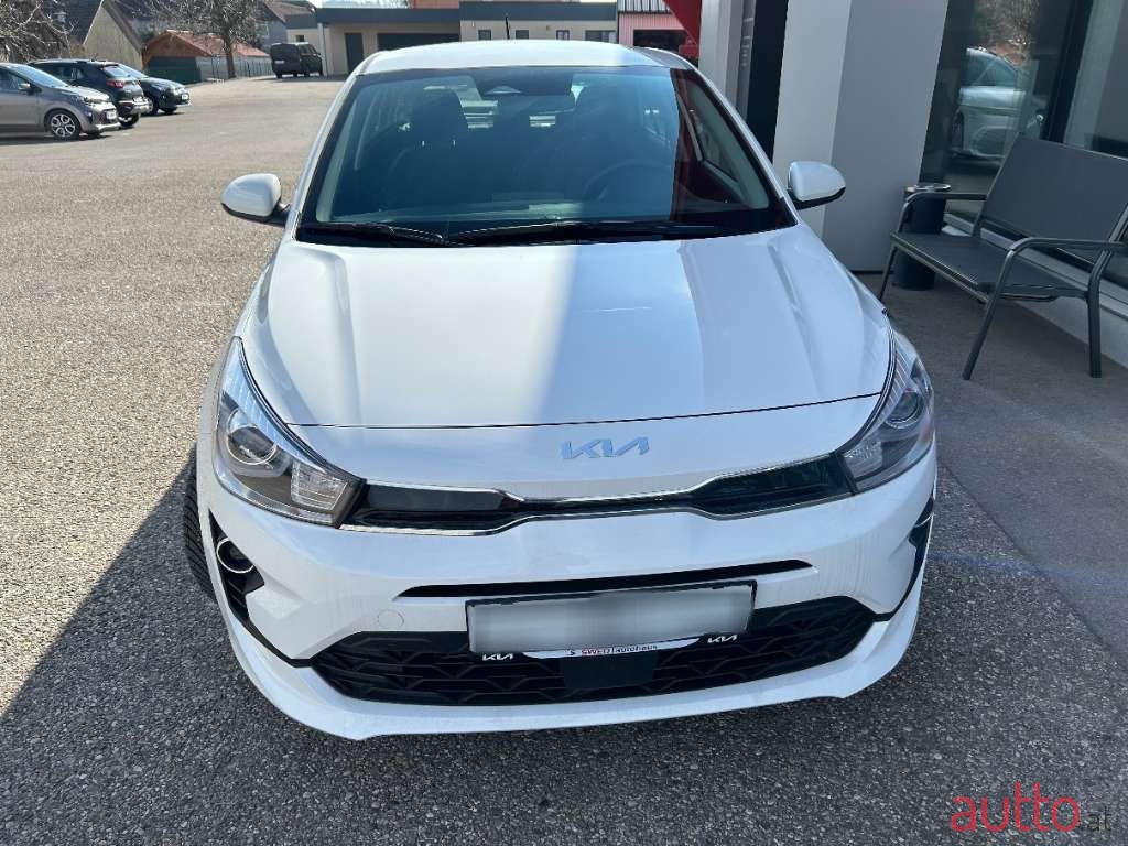 2022' Kia Rio photo #2