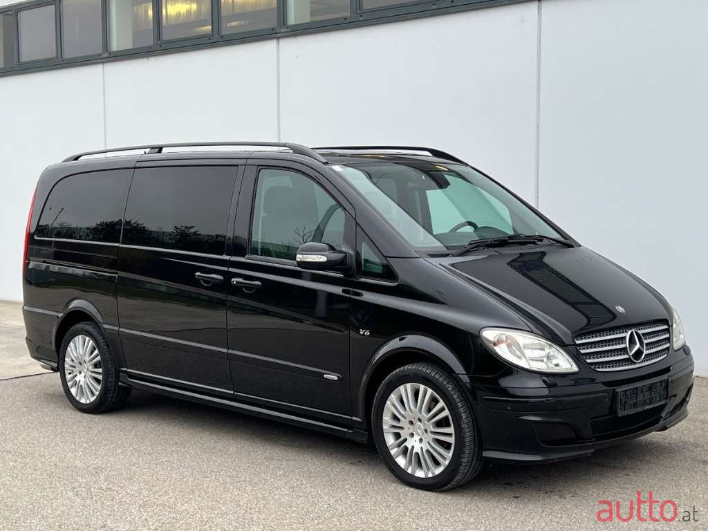 2008' Mercedes-Benz Viano photo #1