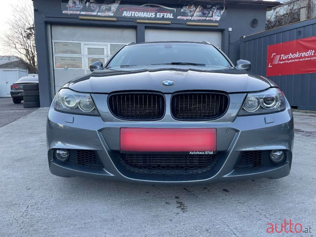 2011' BMW 3Er-Reihe photo #3