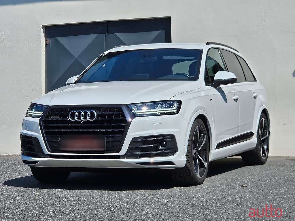 2017' Audi Q7 photo #2