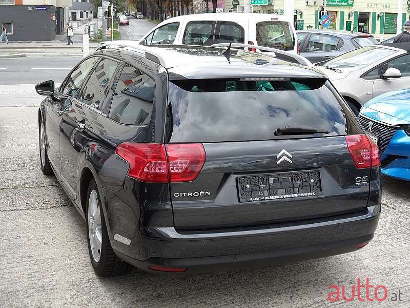 2010' Citroen C5 photo #6