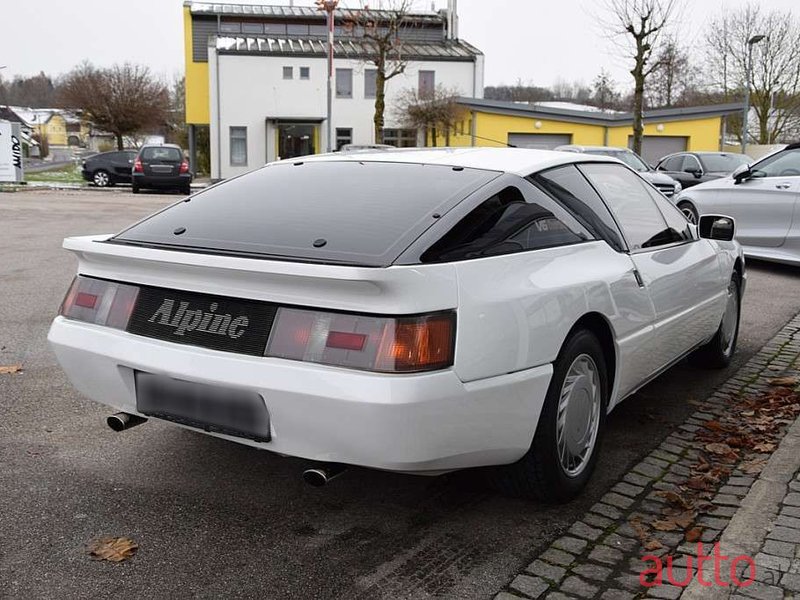 1989' Renault Alpine photo #3