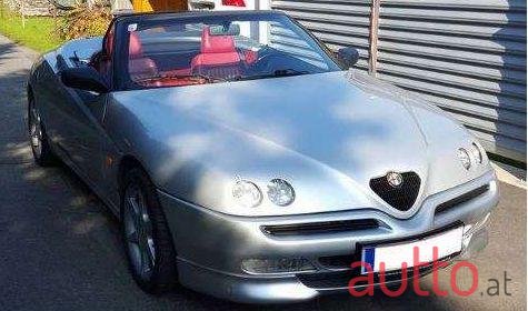 1997' Alfa Romeo Spider photo #1