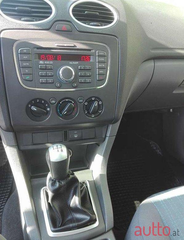 2007' Ford Focus photo #1