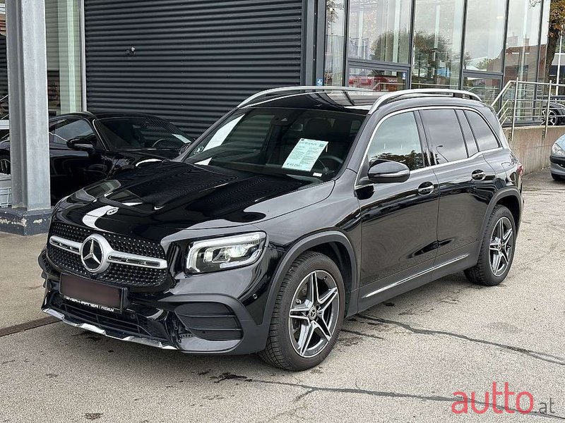 2023' Mercedes-Benz GLB photo #1