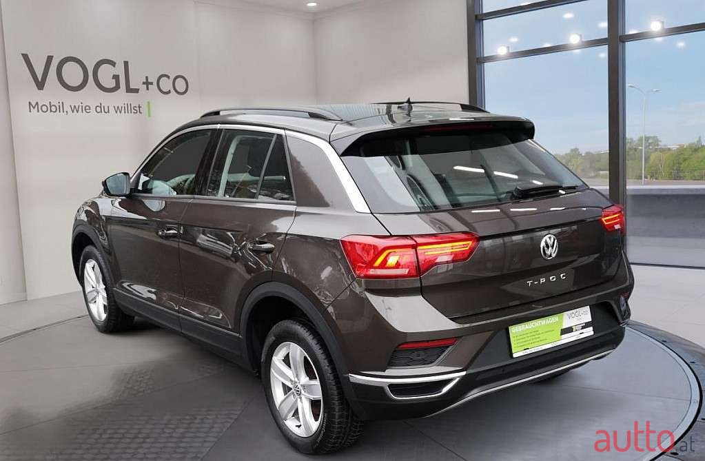 2019' Volkswagen T-Roc photo #3