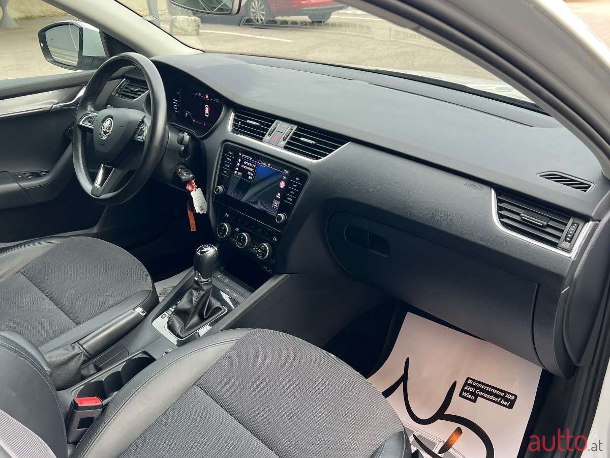 2019' Skoda Octavia photo #6