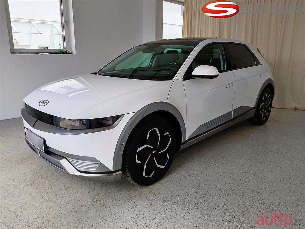 2022' Hyundai Ioniq photo #3