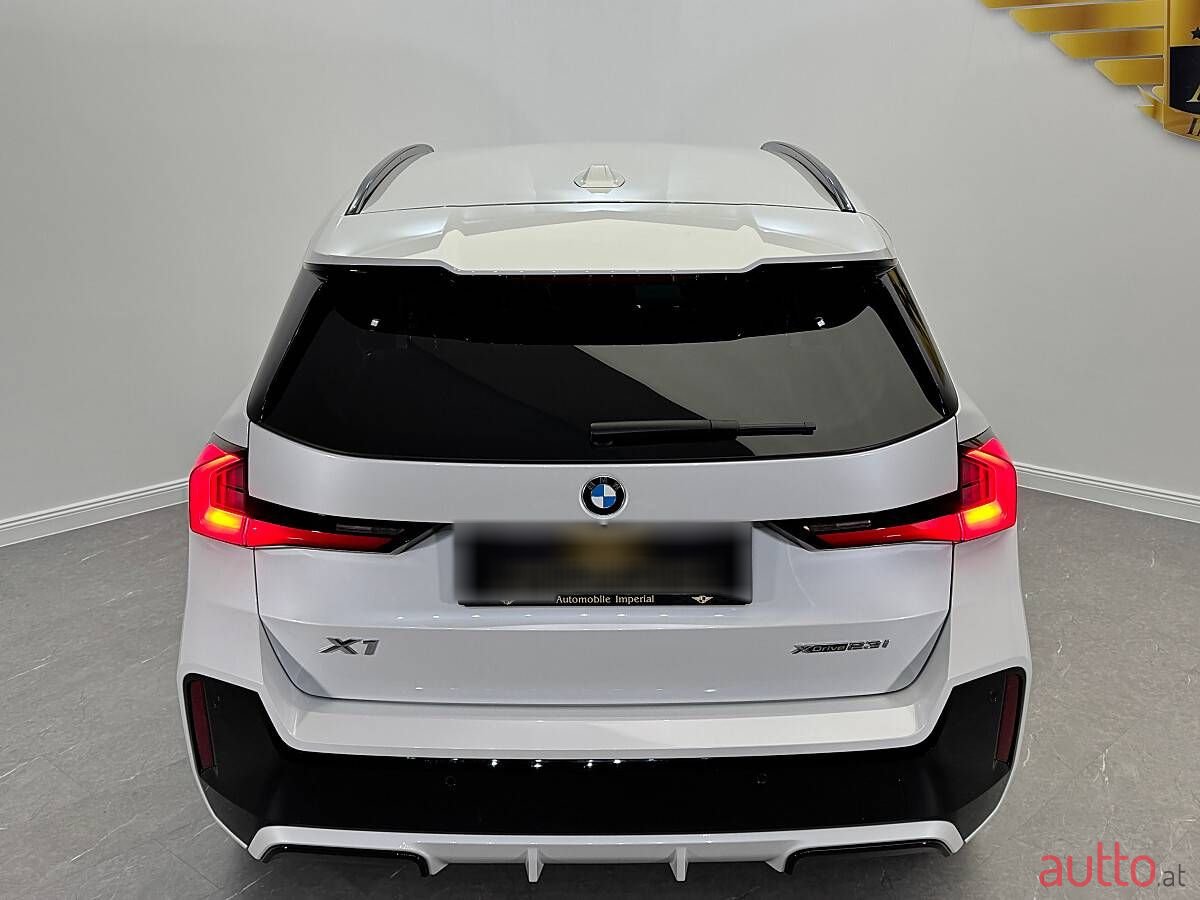 2023' BMW X1 photo #6