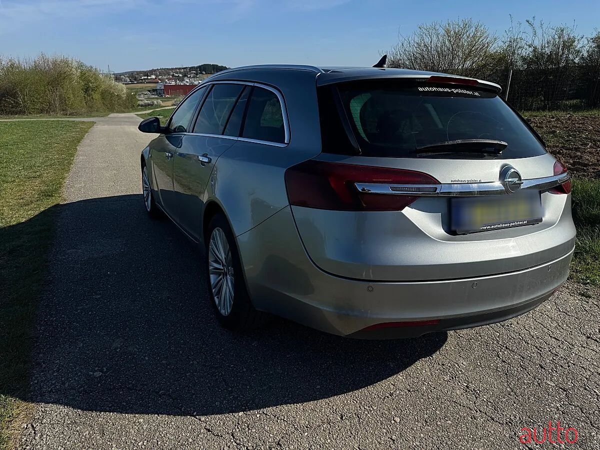 2015' Opel Insignia photo #4