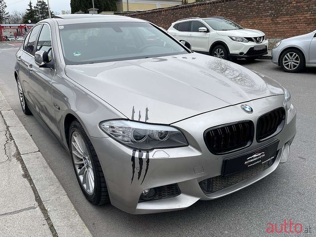 2012' BMW 5Er-Reihe photo #5