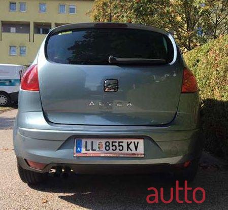 2004' SEAT Altea photo #1