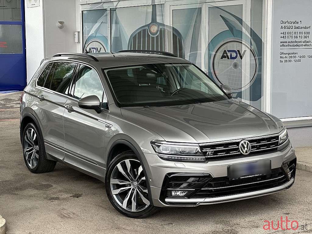 2018' Volkswagen Tiguan photo #2
