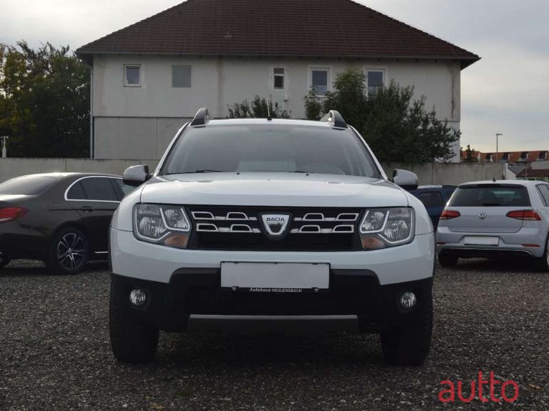 2016' Dacia Duster photo #3